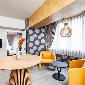 ビジュースイーツ Pine Brook405 大阪市
